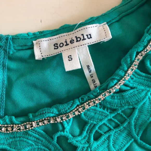 Soieblu - Jade Color Cut Out Lace Overlay Tank Top - Picture 3 of 6